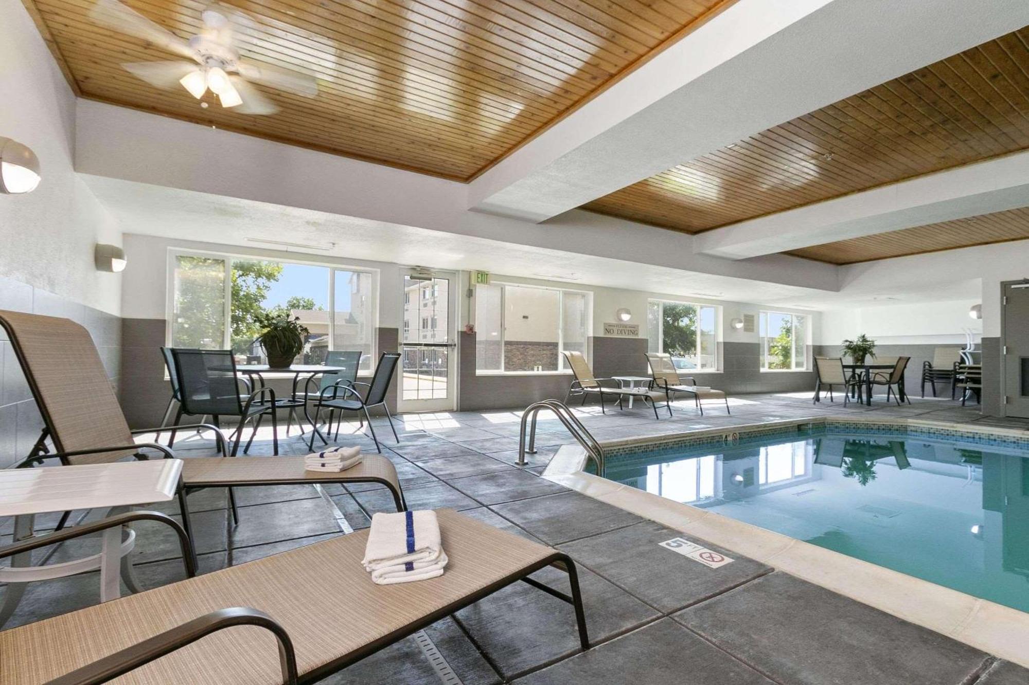 Country Inn & Suites By Radisson, Greeley, Co Exteriör bild